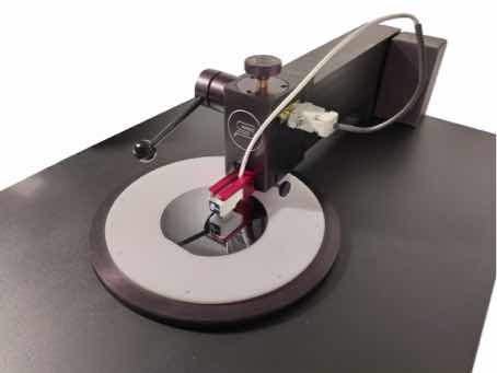 S303 : Stand de mesure 4 pointes grande surface